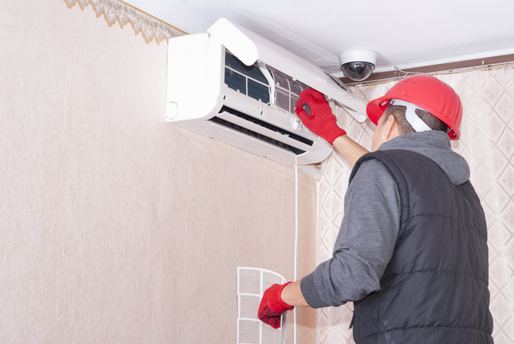 Signs You Need to Find a New AC Service Contractor